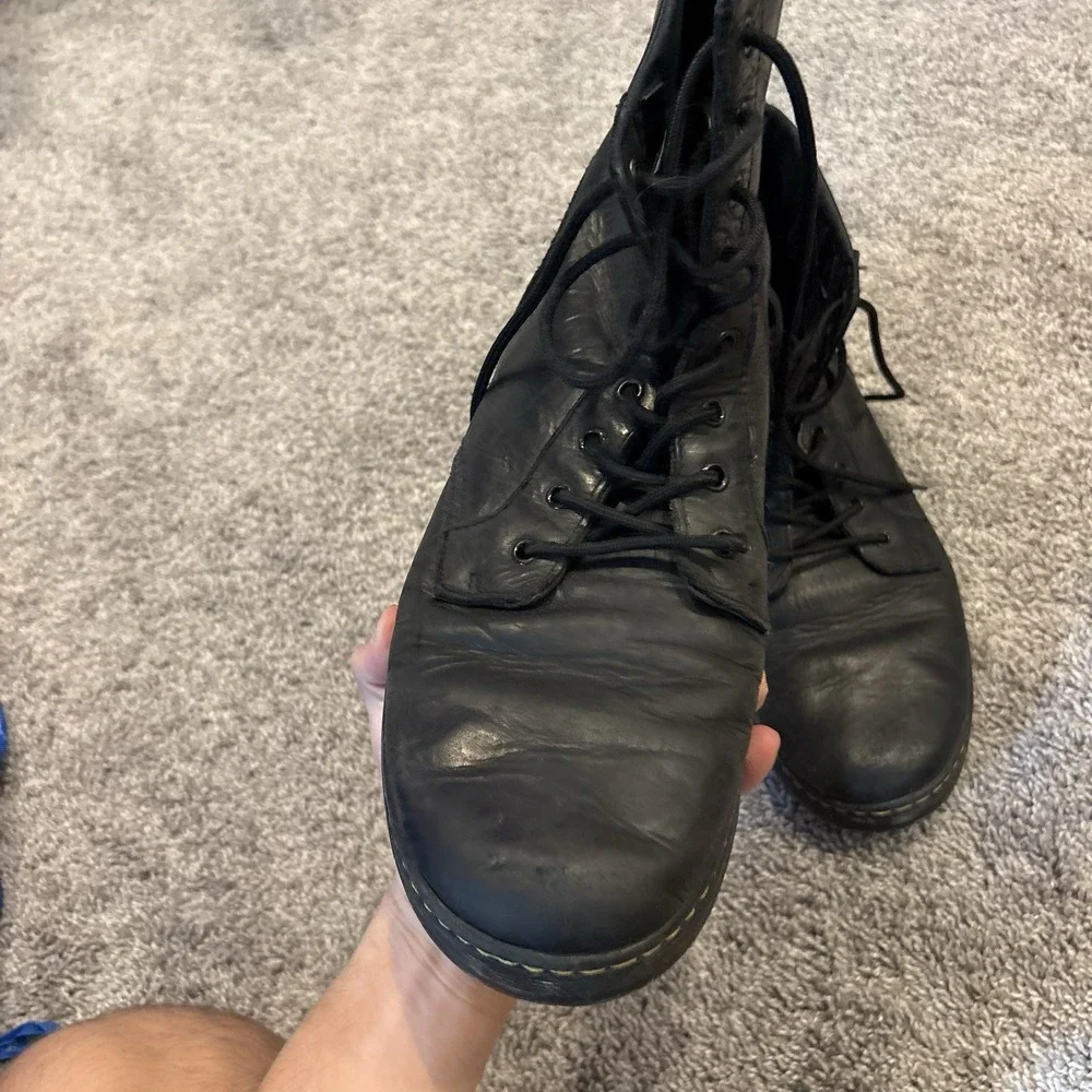 Dr. Martens Combs Leather Black Combat Boots Mens Sz 13 AW004 Air Wair Lace Up